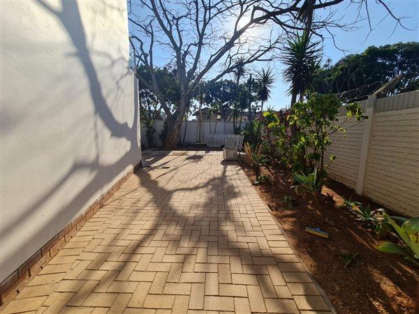 4 Bedroom Property for Sale in Sunningdale Western Cape